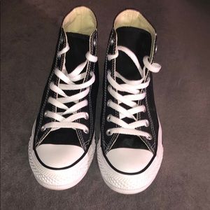 Black high top converse
